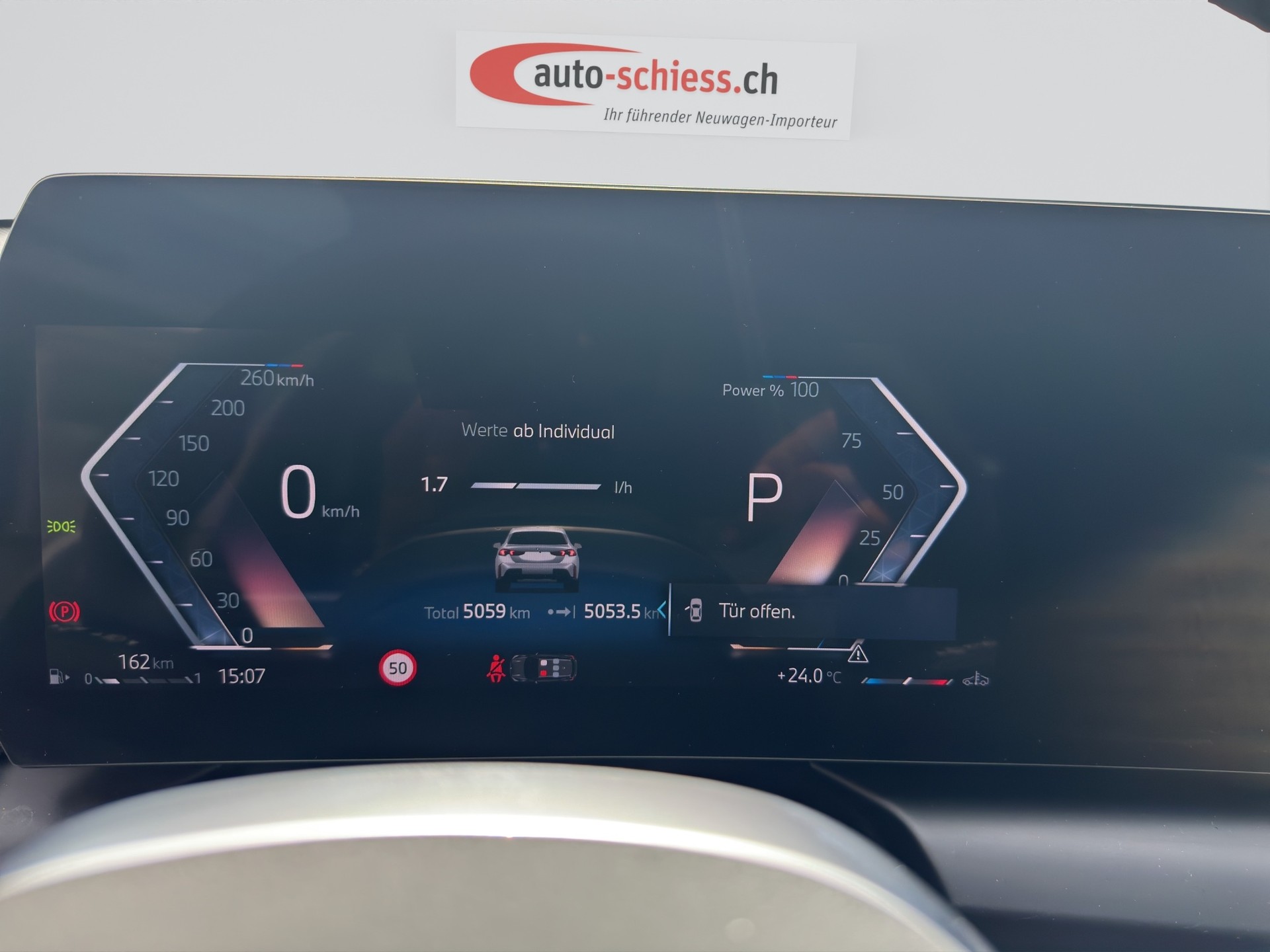 BMW 120 M Sport Steptronic-showroom-element-2