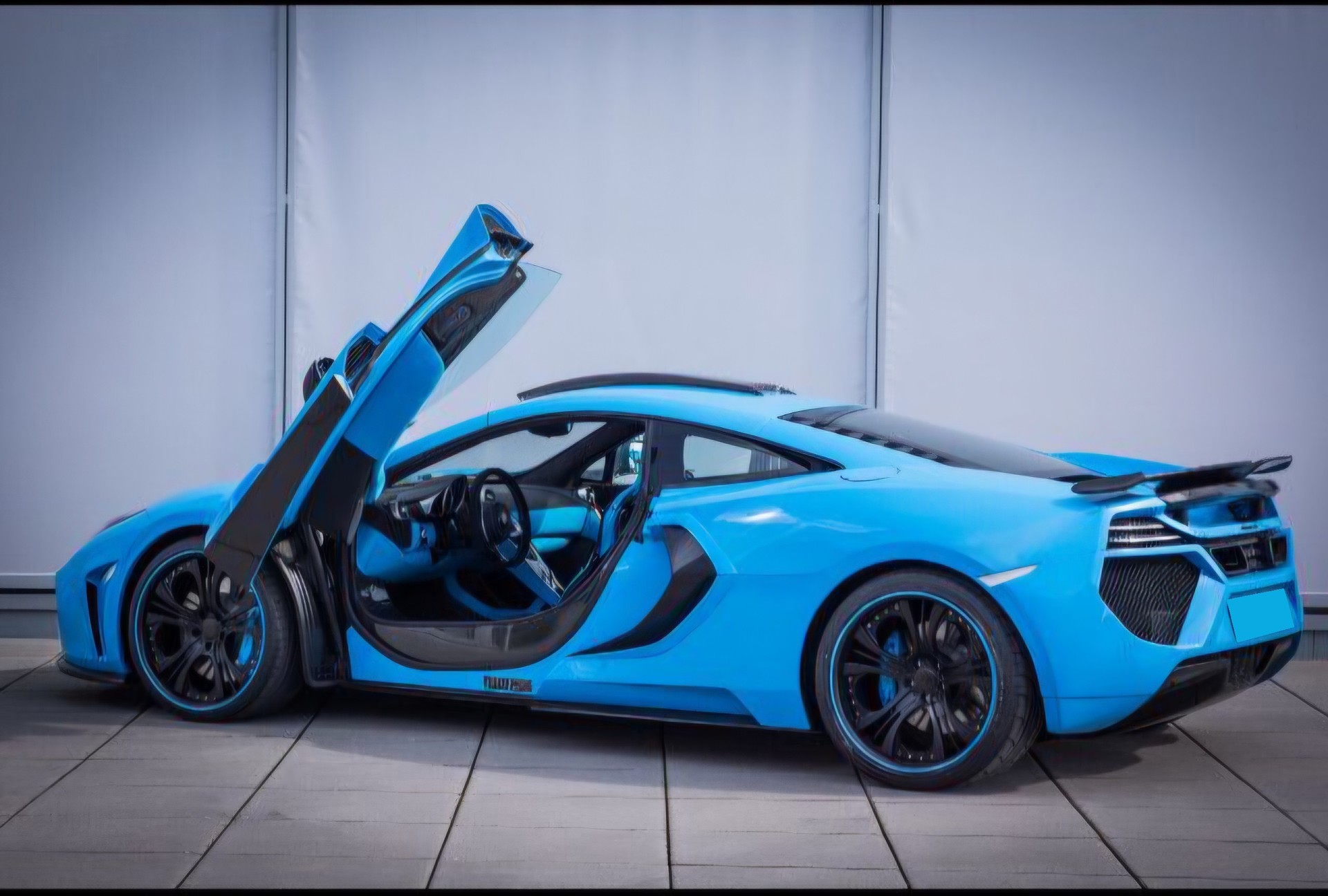 McLAREN MP4-12C đ„FAB Design WIDE-BODYđ„ CoupĂ© 3.8 V8 SSGđ„Sammlerzustandđ„-image-12