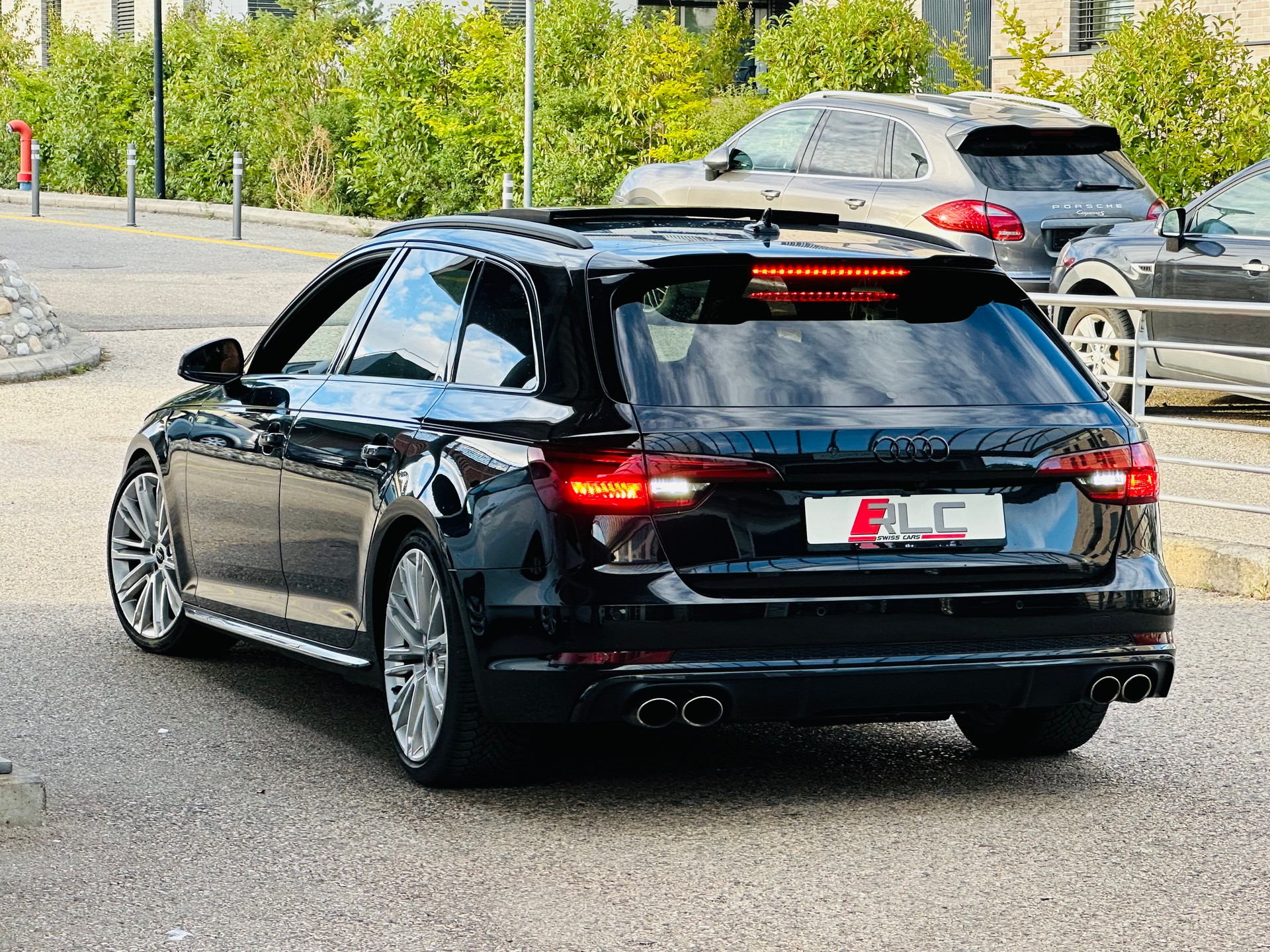 AUDI S4 Avant 3.0 TFSI quattro tiptronic-image-6