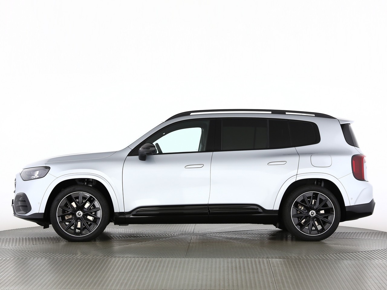 MERCEDES-BENZ GLB 220 4Matic 8G-Tronic-showroom-element-2