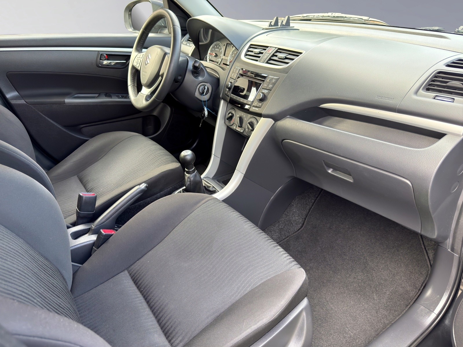 SUZUKI Swift 1.2 GL S/S-image-13