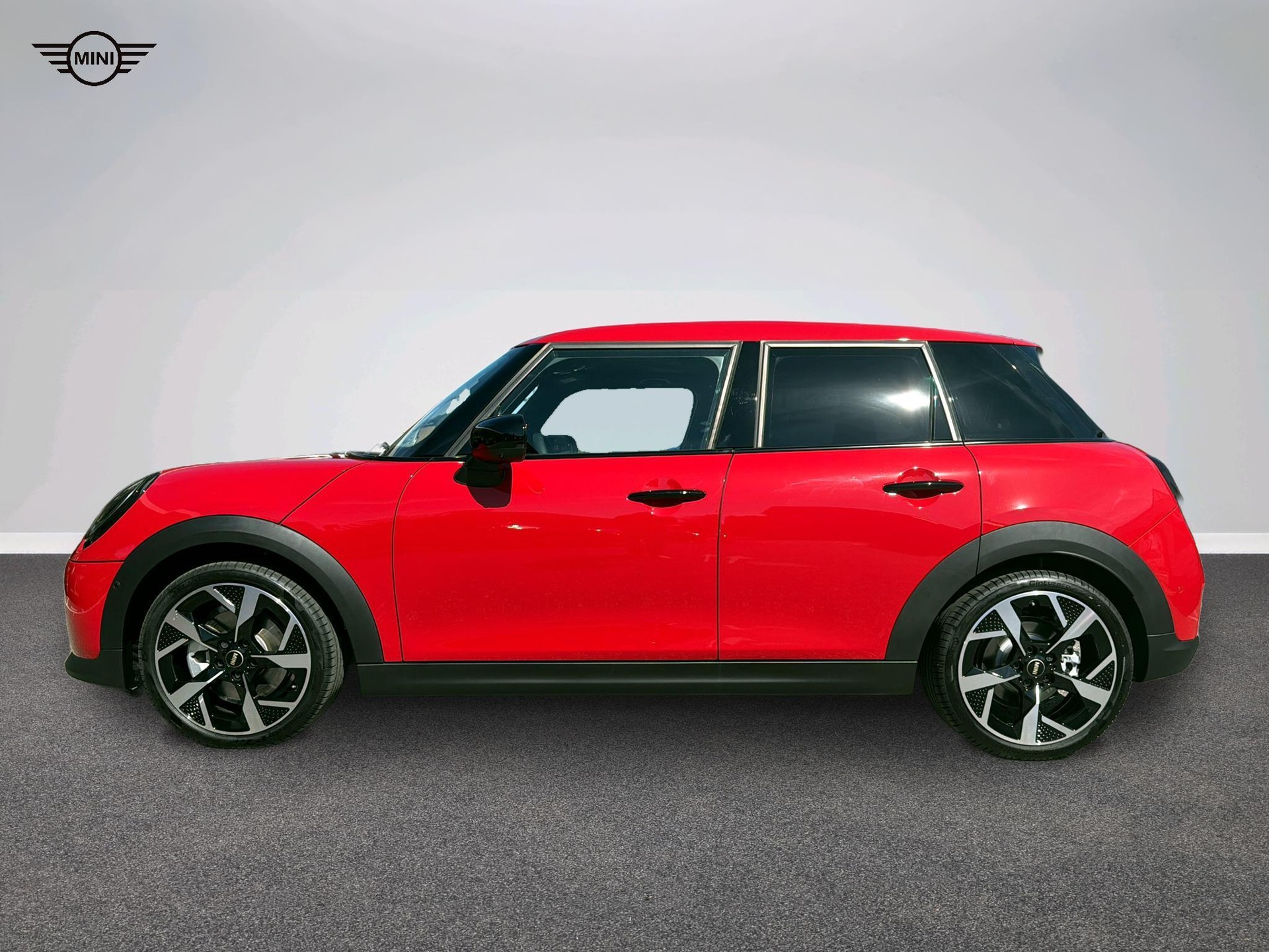 MINI Cooper 5 door C-showroom-element-2