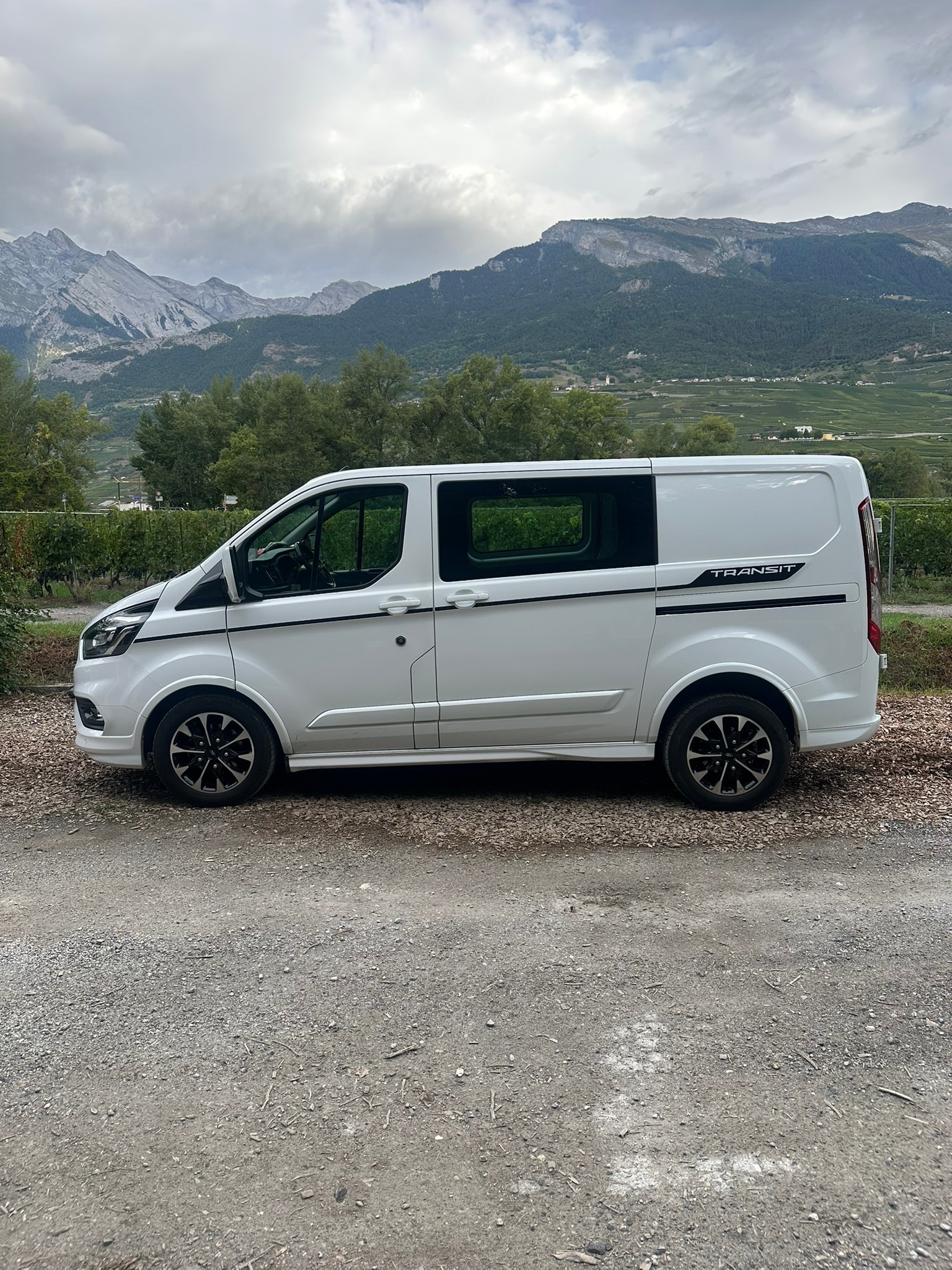 FORD 2.0 TDCi 185 Hochdach-image-2