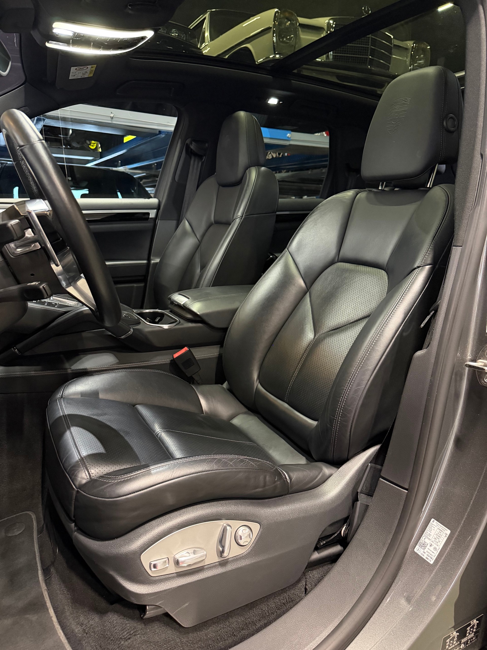 PORSCHE Cayenne S Diesel *V8*-image-7