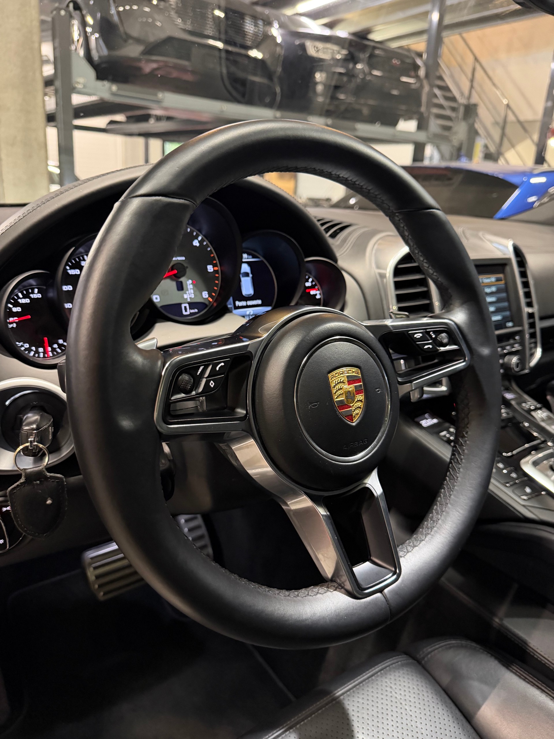 PORSCHE Cayenne S Diesel *V8*-image-6