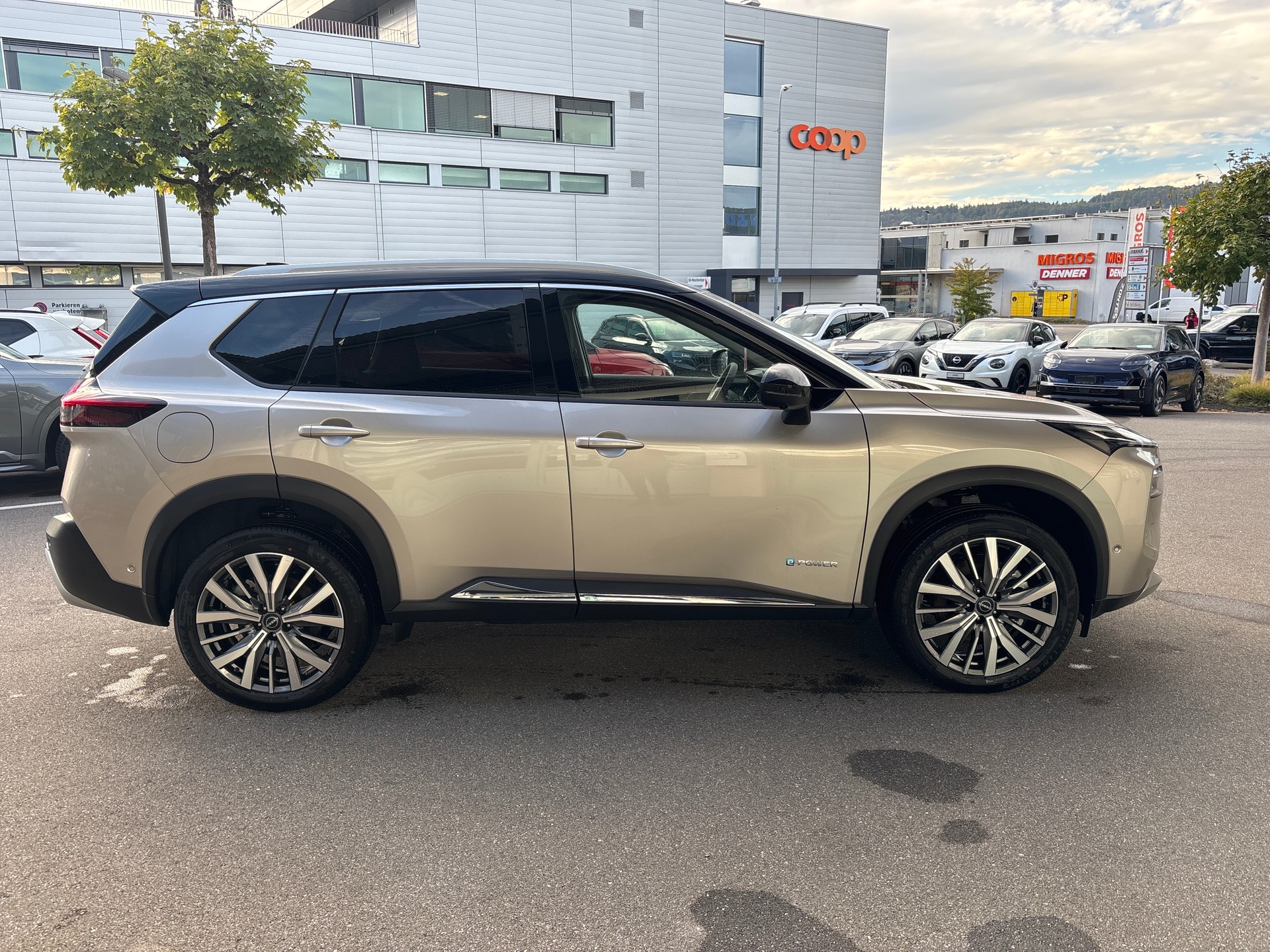 NISSAN X-Trail 1.5 VC-T e-Power 4WD Tekna+-image-4