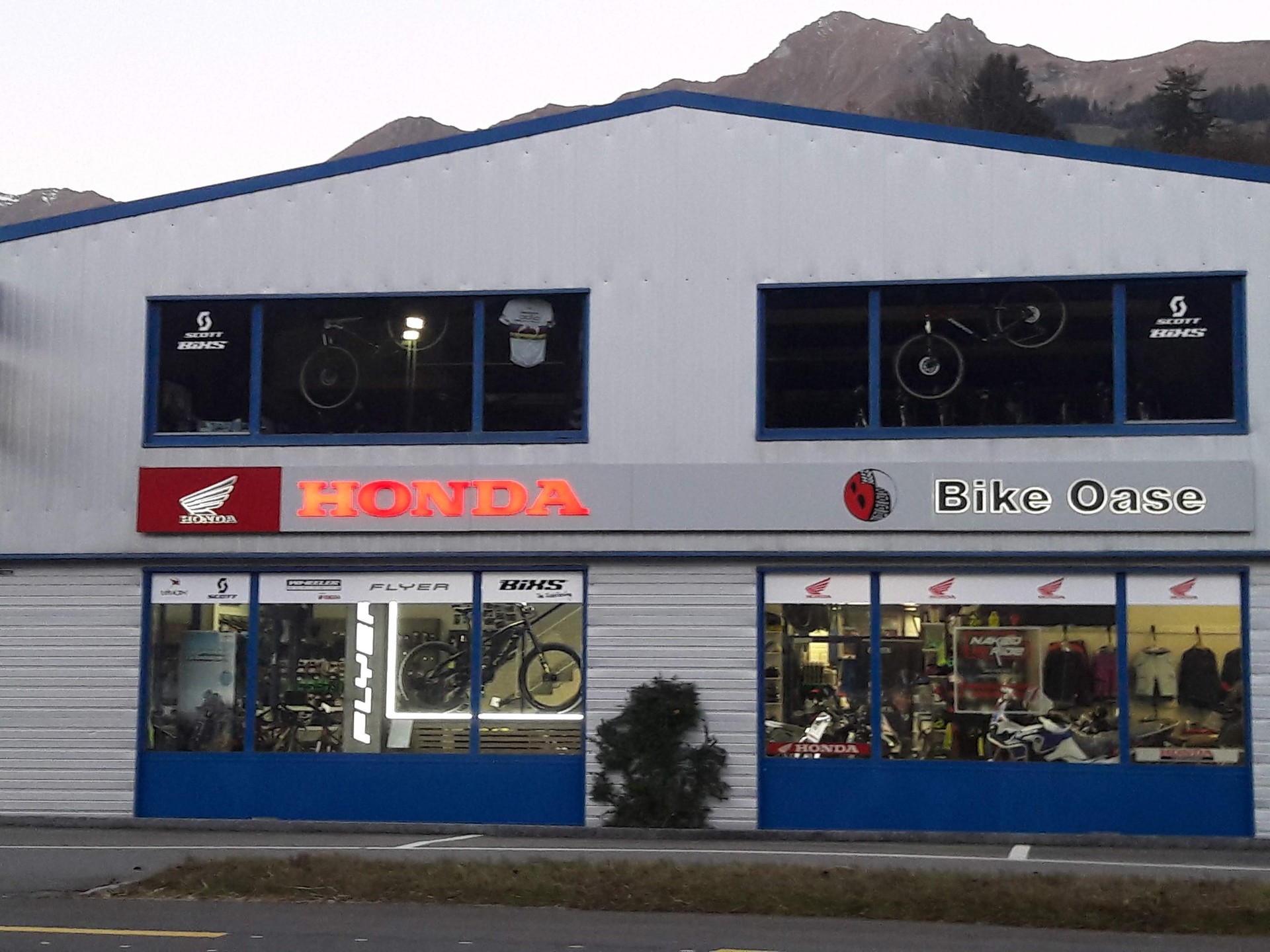 HONDA CRF300LA-business-3