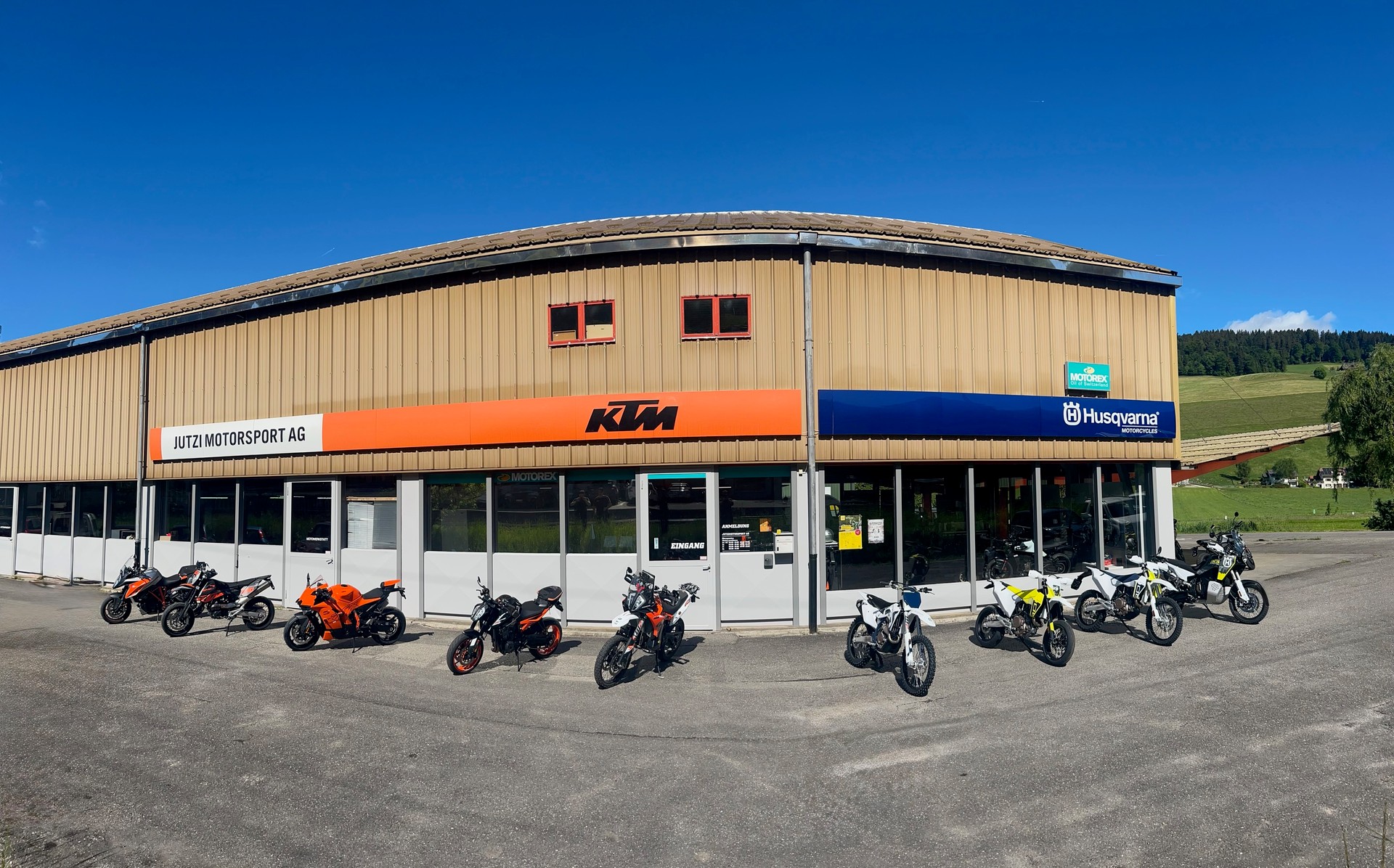 HUSQVARNA FC 250-business-6